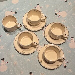 Ariana by Gorham, 4 teacups with flat saucers plus one extra teacup